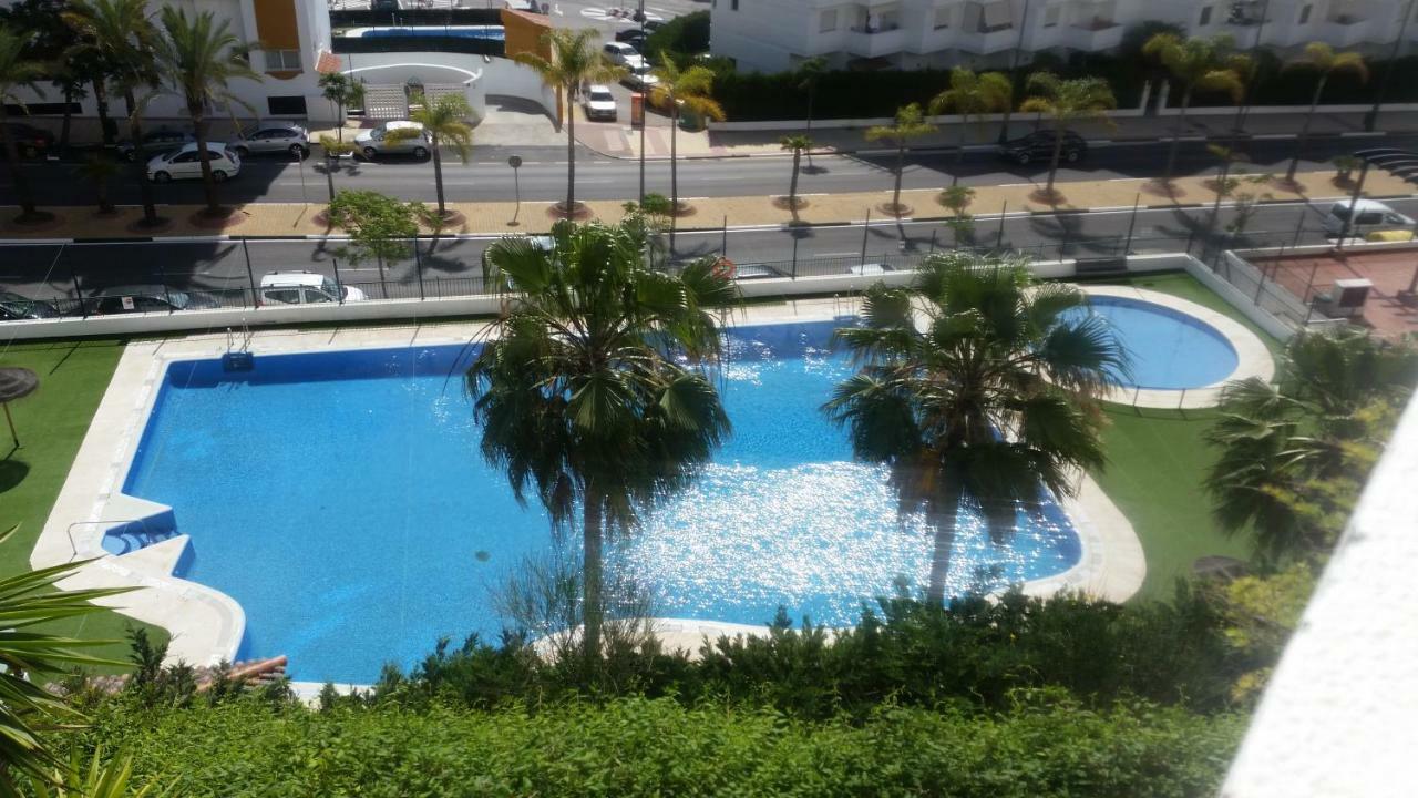 Puerto Deportivo Estepona Exterior foto