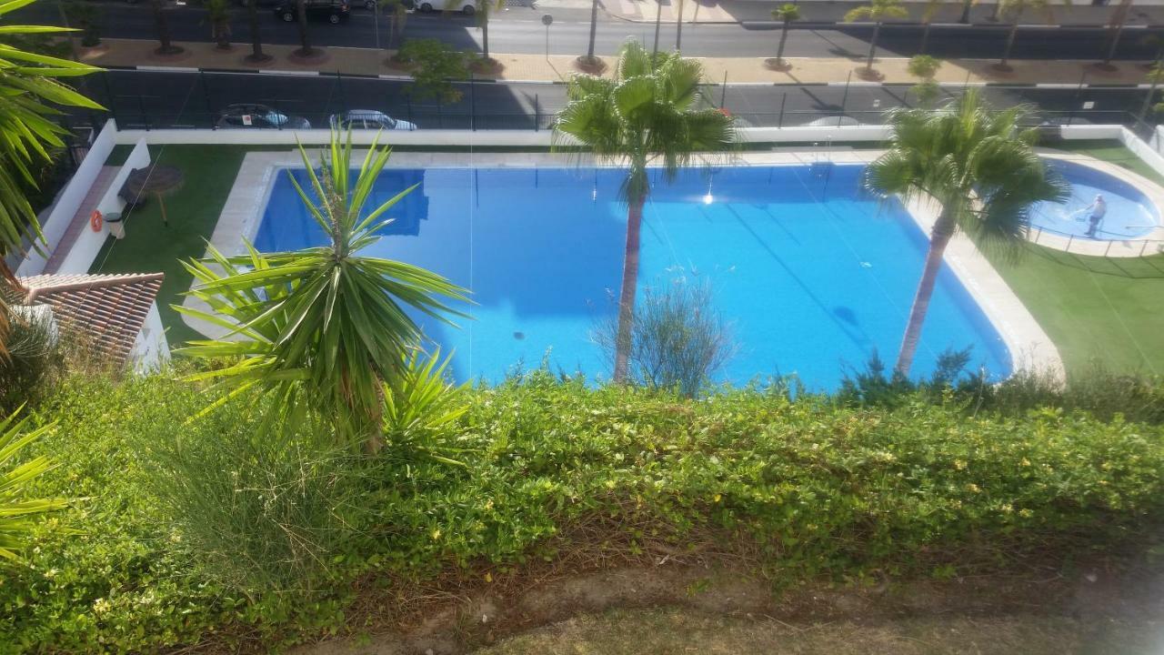 Puerto Deportivo Estepona Exterior foto